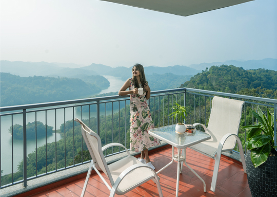 Lake View Resort in Munnar